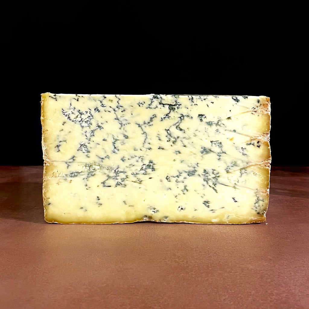 Long Clawson Stilton 1/4 Wheel (Approx 2kg) Olives&Oils(O&O)