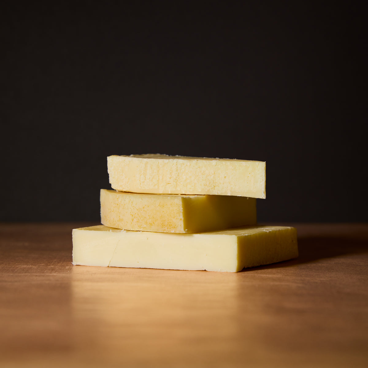 Ambrosi Provolone Valpadana DOP, alternative view