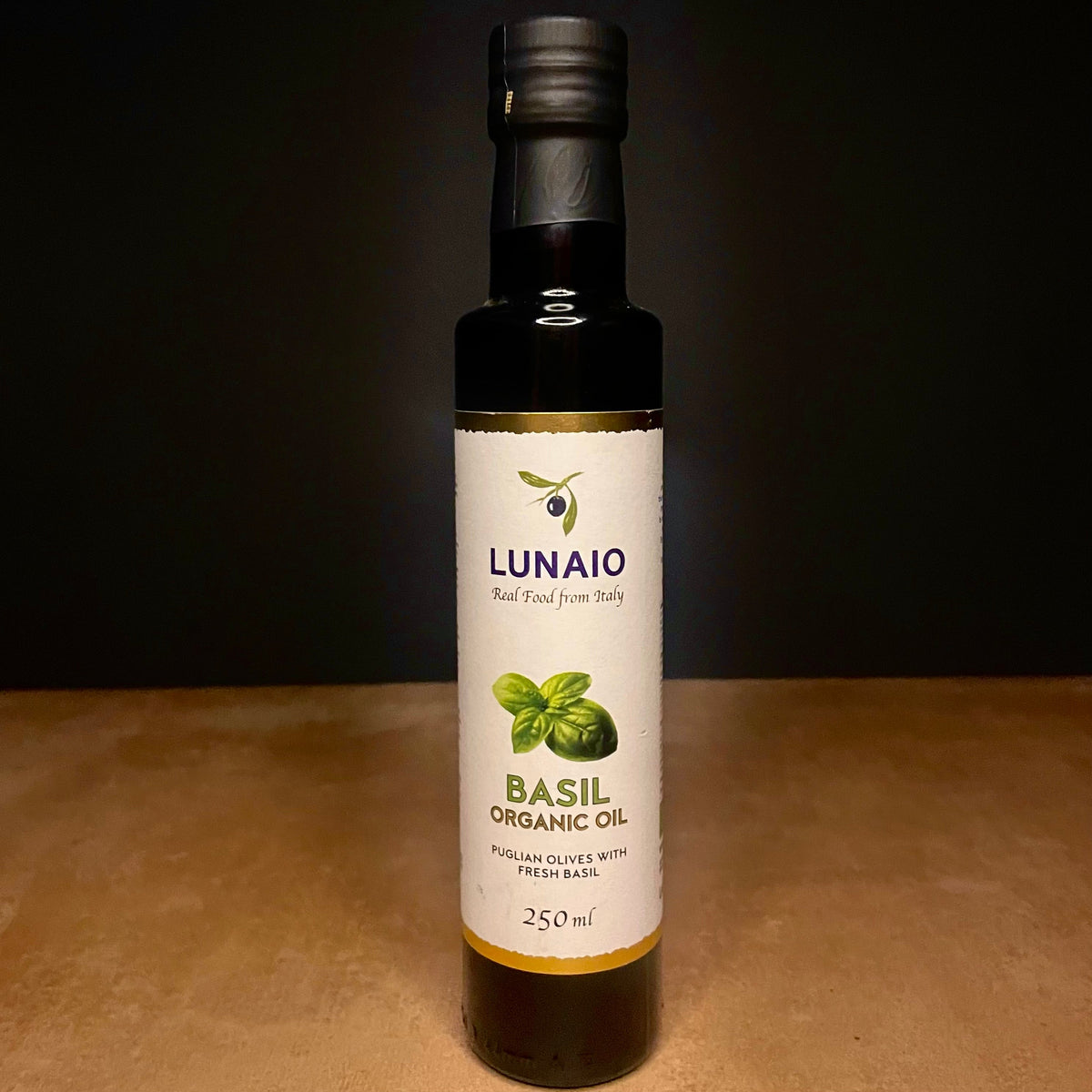 Lunaio organic basil olive oil, 250ml